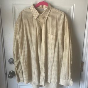 Van Huesen ☀️ Summer Dress Shirt!! Men’s L in Yellow!